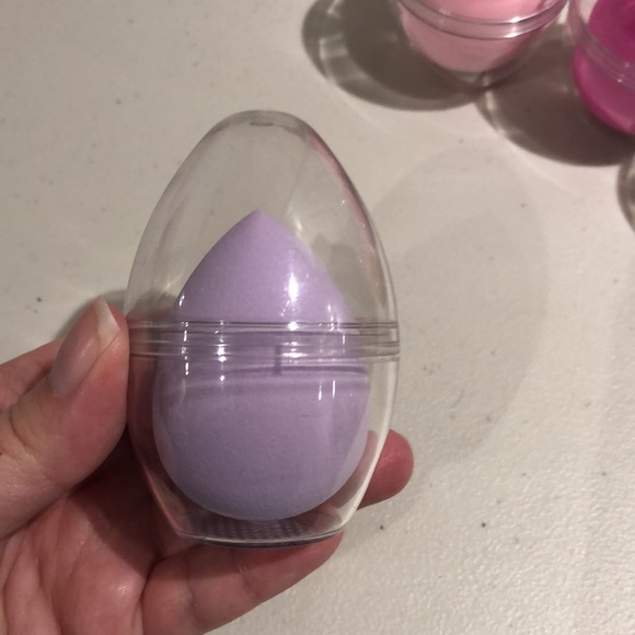 41. NWOT Set of 4 Makeup Sponges - Picture 2 of 5